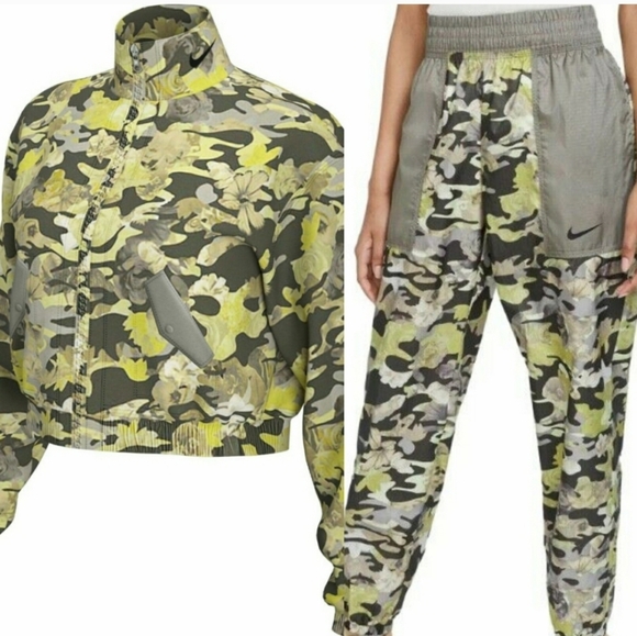 NWT Nike Green Camo Woven Jogging Suit Size L - Picture 2 of 12